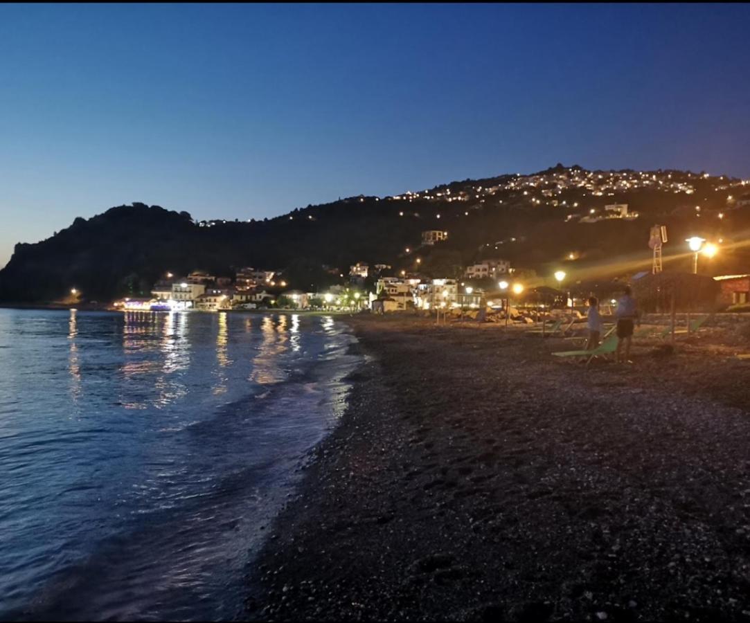 Markamar Loutraki  المظهر الخارجي الصورة